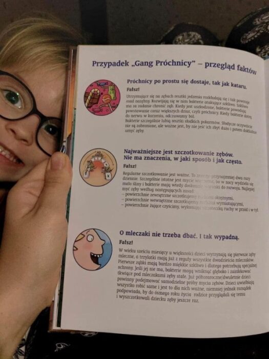 Atak Gangu próchnicy wygląd wnętrza książki